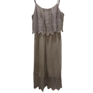 Elegant Lace Overlay Dress in Taupe boho vibes women’s Size XS